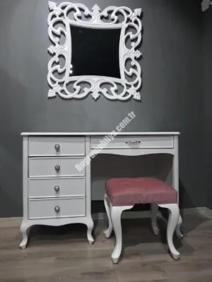 4 ÇEKMECE MAKYAJ MASASI SET