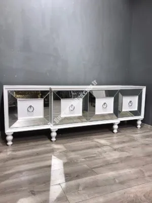 PİRAMİT BALKONLU AYNALI TV