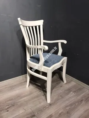 ŞERİF KOLLU SANDALYE