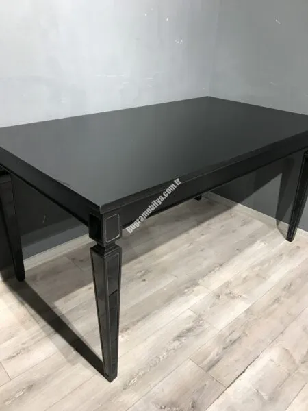 SİYAH MAT MASA