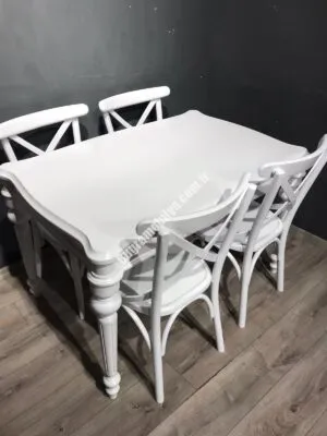 LÜKS TORNALI MASA TAKIMI