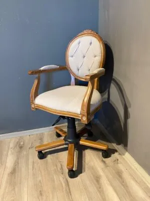 Madalyon Dönerli Oymalı Koltuk Mudo