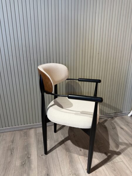 Star Kollu Sandalye Siyah